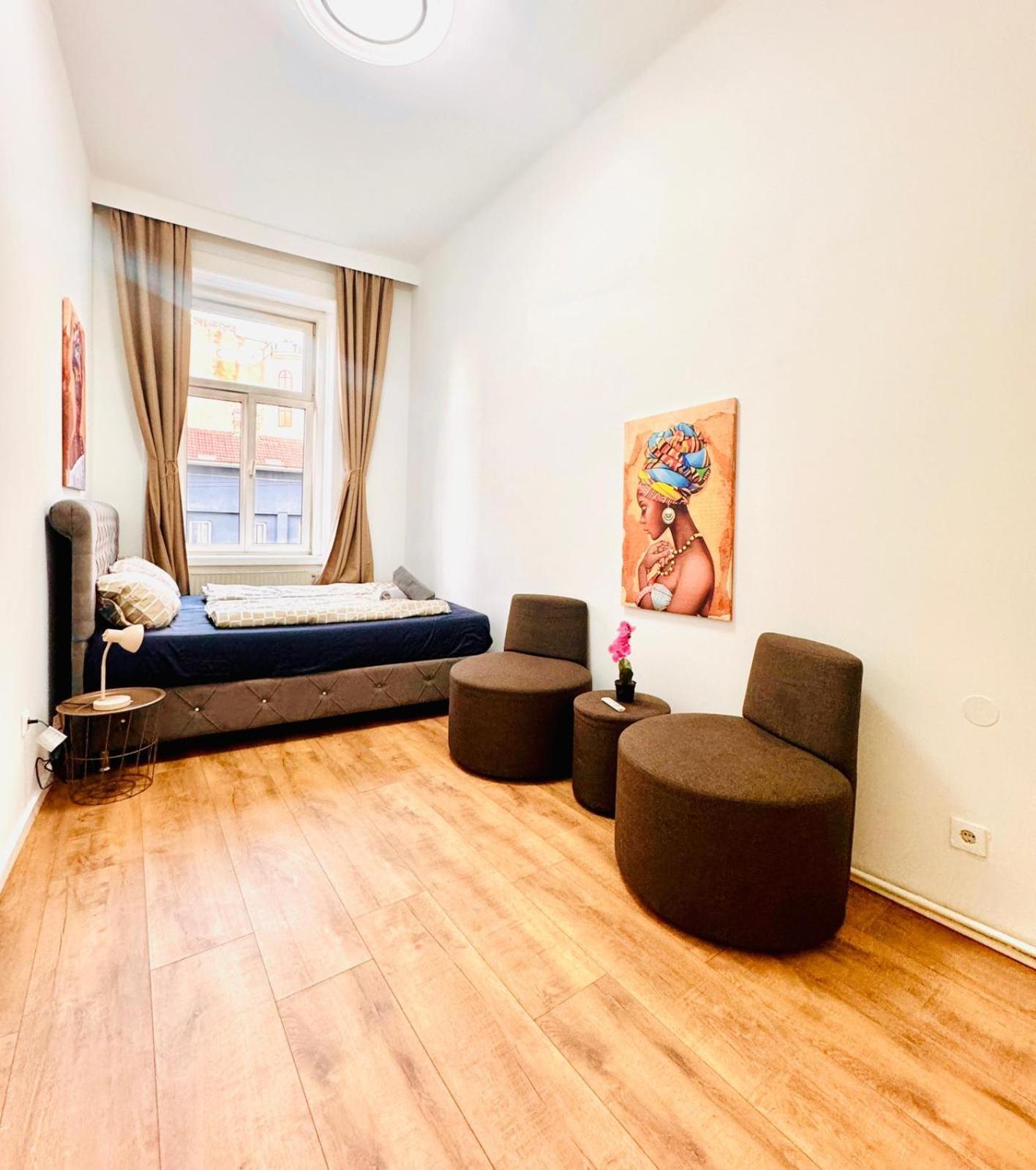 Cozy 9Br Shared Apartment, Only 12Min Walk To Augarten 비엔나 외부 사진