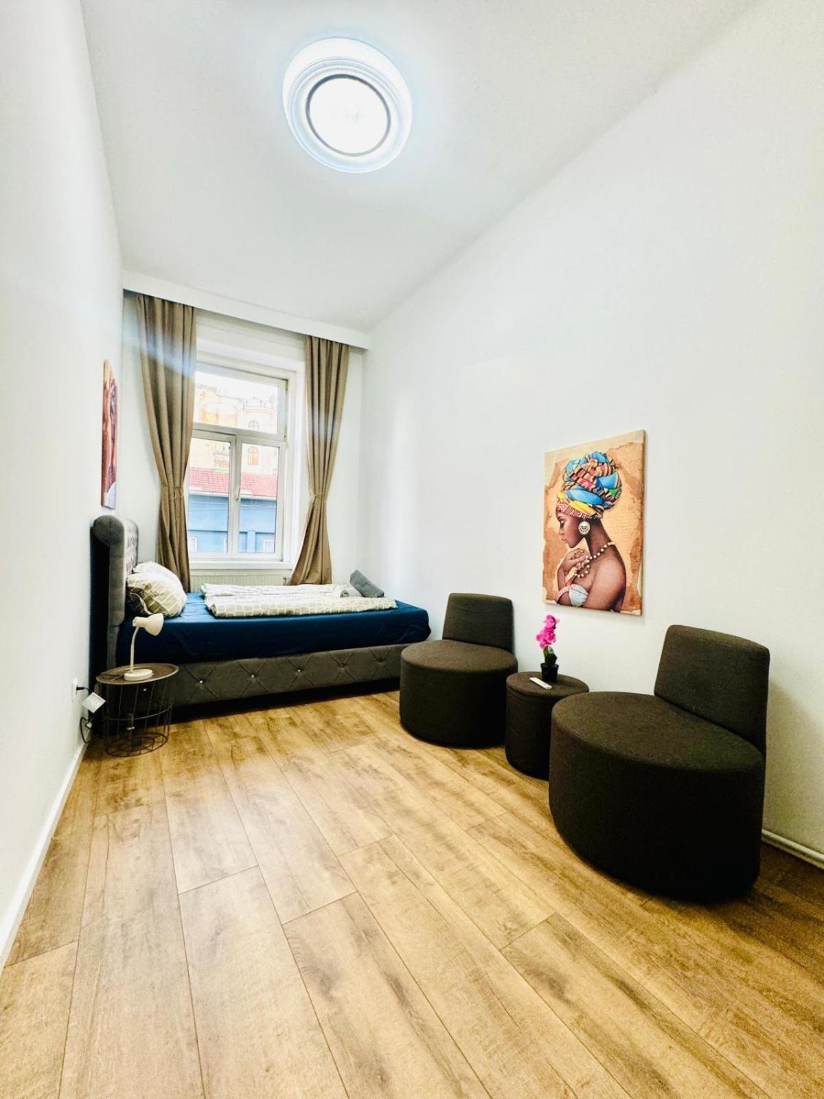 Cozy 9Br Shared Apartment, Only 12Min Walk To Augarten 비엔나 외부 사진