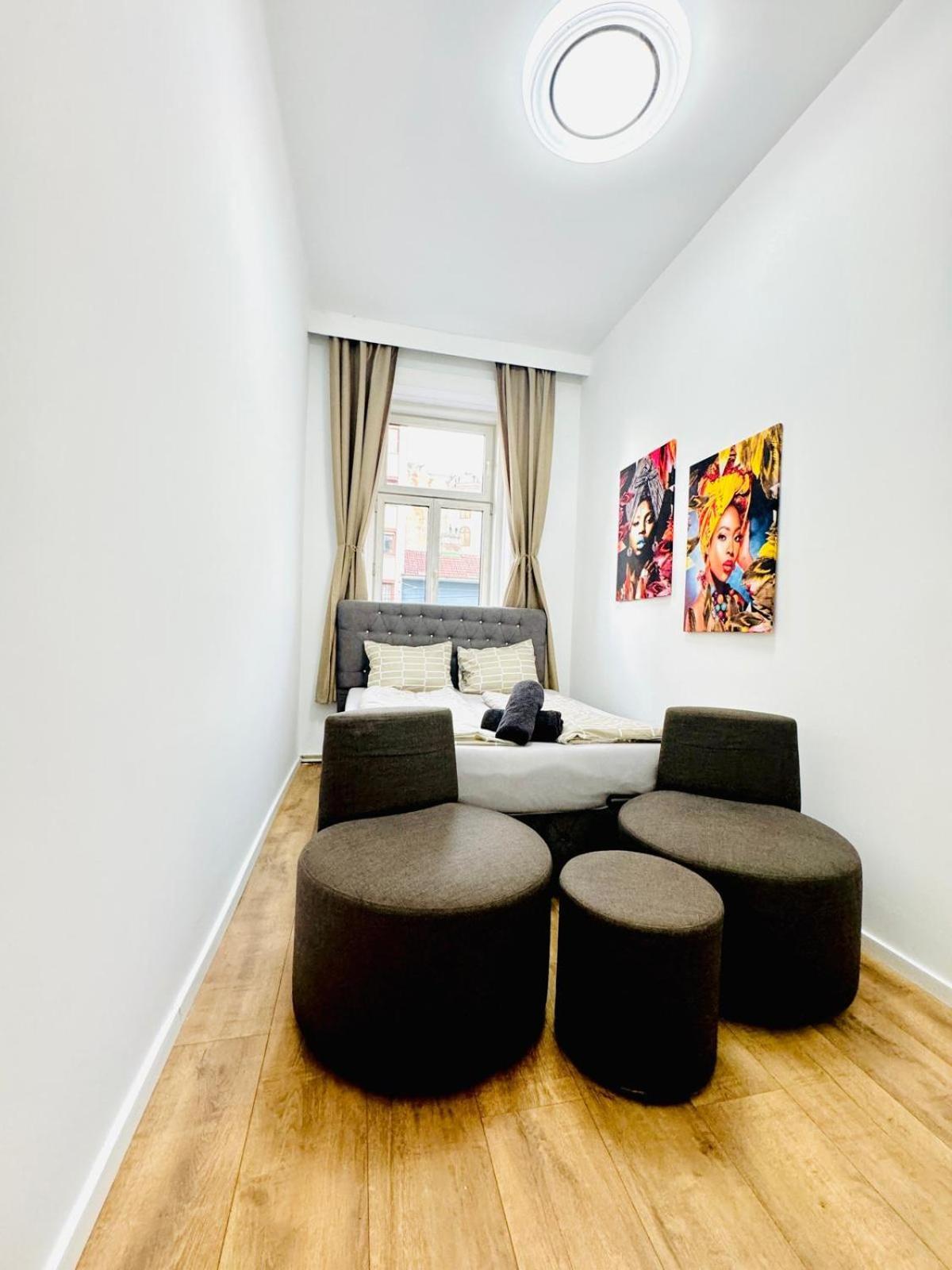 Cozy 9Br Shared Apartment, Only 12Min Walk To Augarten 비엔나 외부 사진