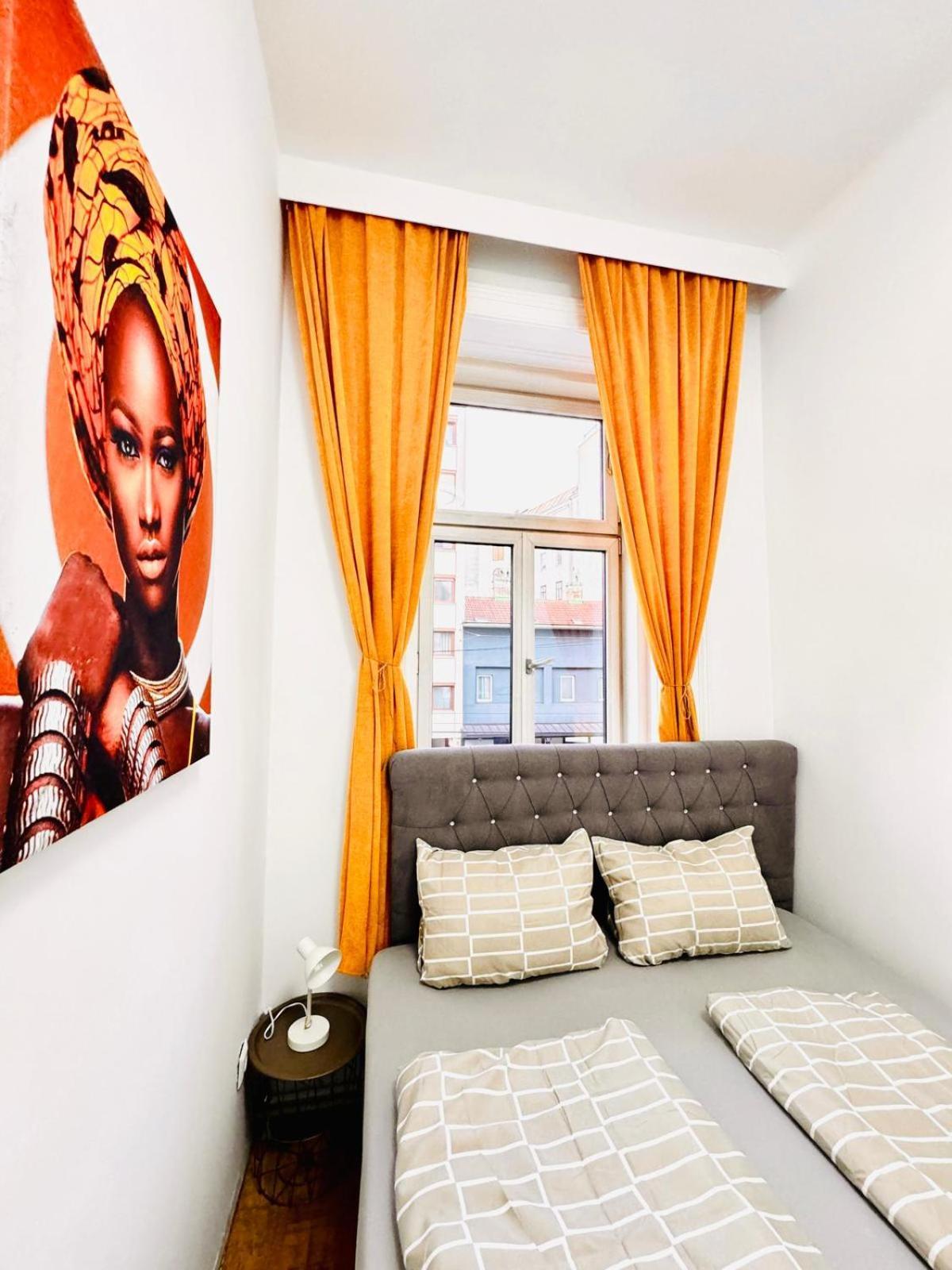 Cozy 9Br Shared Apartment, Only 12Min Walk To Augarten 비엔나 외부 사진