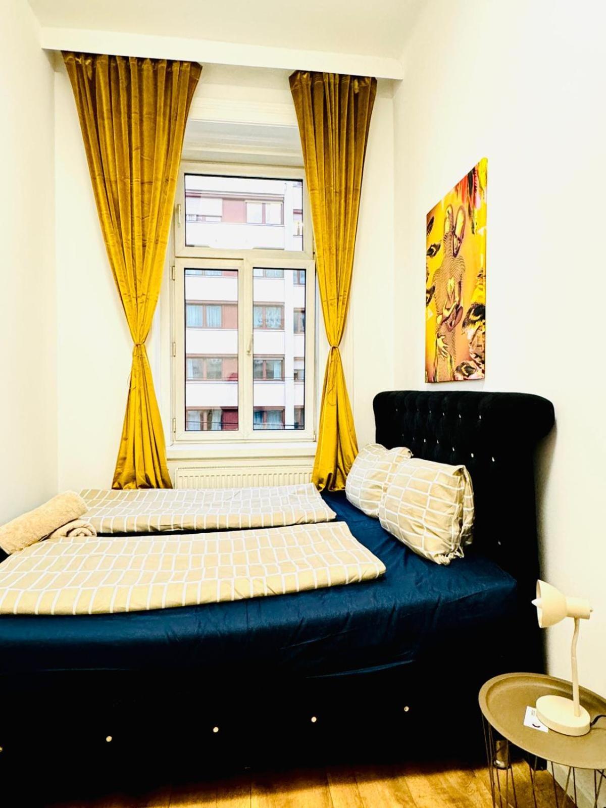 Cozy 9Br Shared Apartment, Only 12Min Walk To Augarten 비엔나 외부 사진
