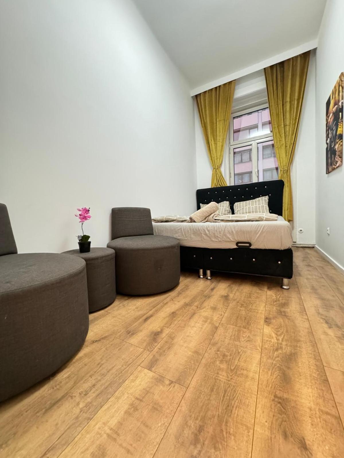Cozy 9Br Shared Apartment, Only 12Min Walk To Augarten 비엔나 외부 사진