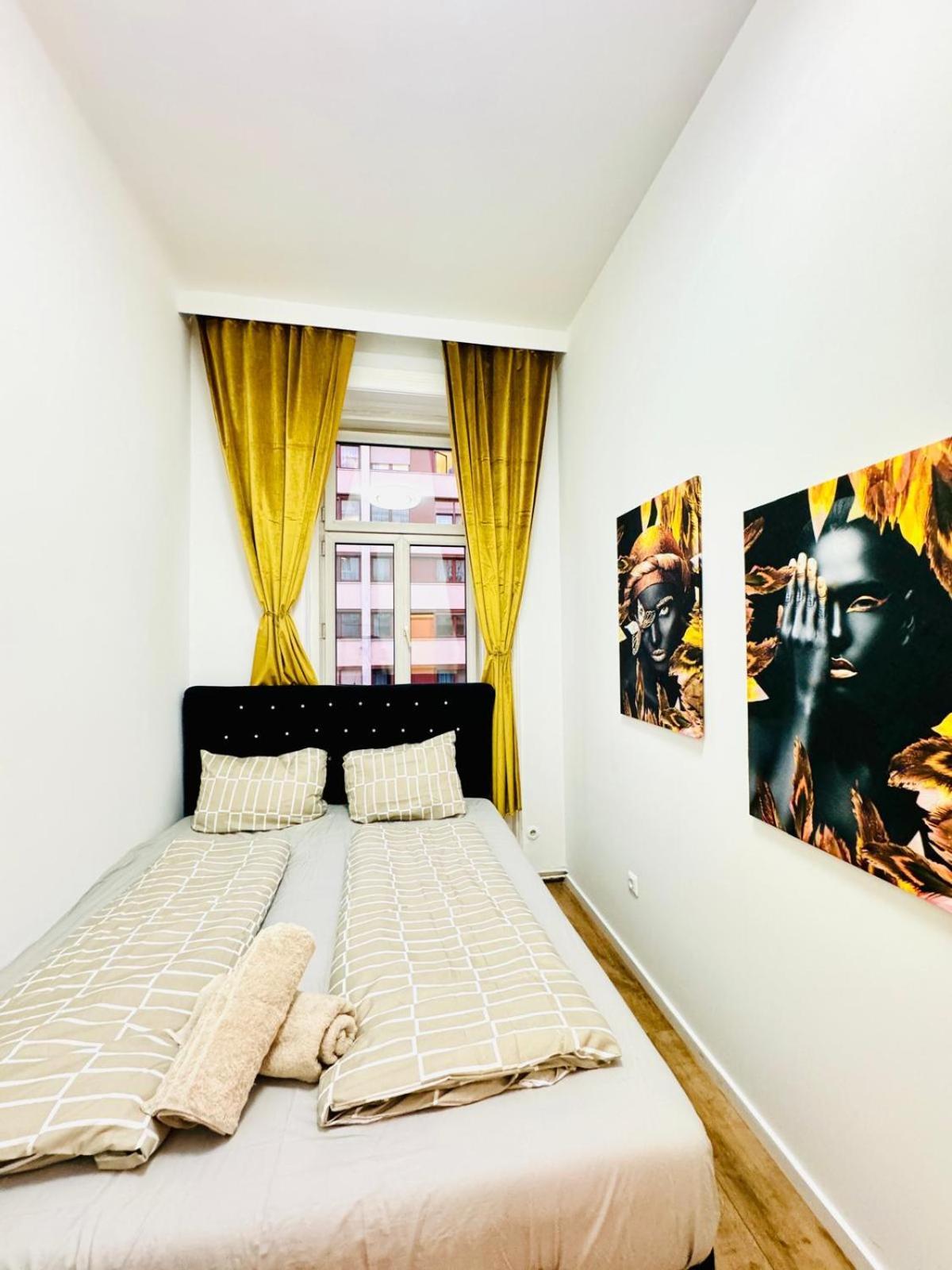 Cozy 9Br Shared Apartment, Only 12Min Walk To Augarten 비엔나 외부 사진